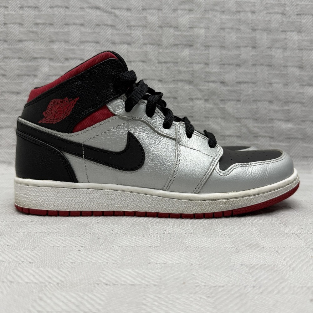 Jordan Air Jordan 1 Mid‎ Shoes Boys Size 4.5 Silver Black Red 364771-021